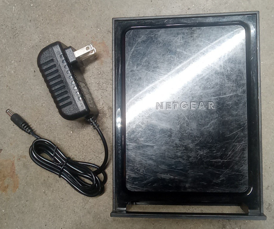 Netgear N300 wireless router WNR2000 v3