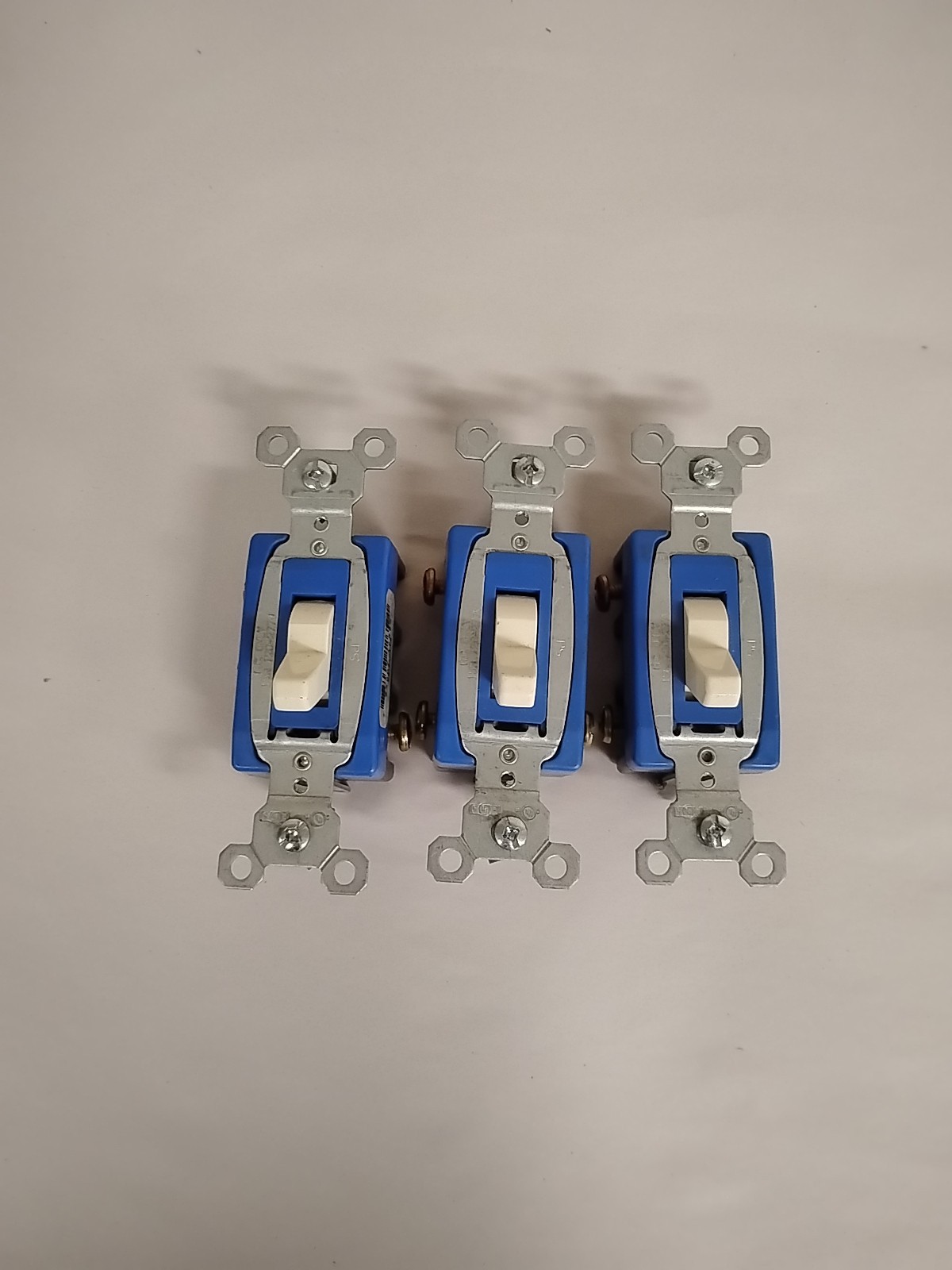 Lot of 3 Pass & Seymour CS15AC3 Commercial Spec Grade 3 Way Switch. New