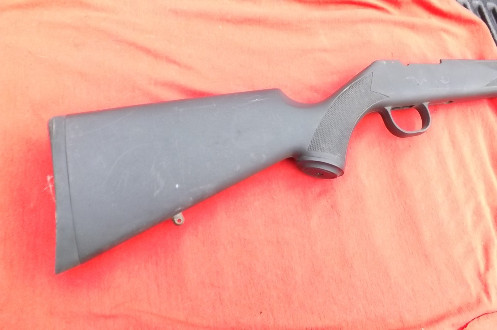 Traditions Buckhunter Inline.50 Cal. Muzzleloader BLACK OVER WOOD Stock