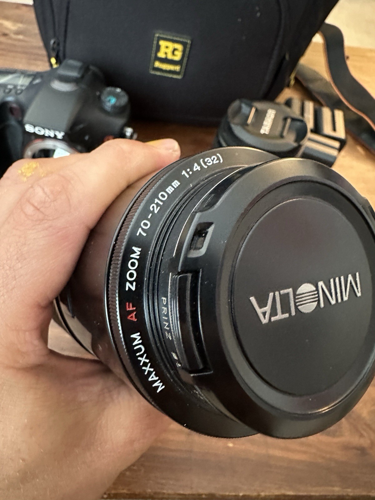 Sony Alpha a77 Camera Bundle Tamron 18-200mm + Minolta 70-210mm