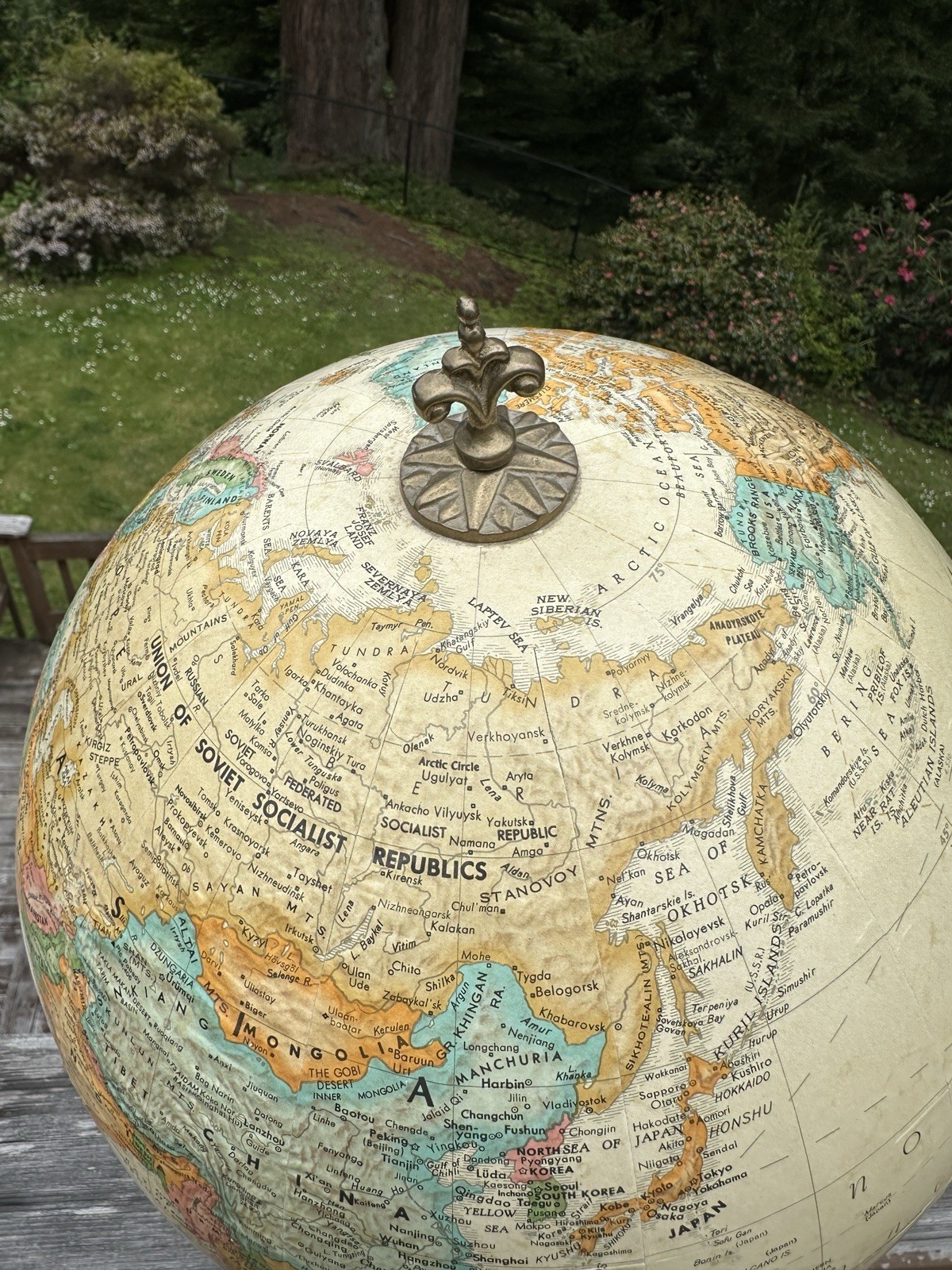 Vintage 1990 Replogle 12" Diameter Globe Tan World Classics with Topography