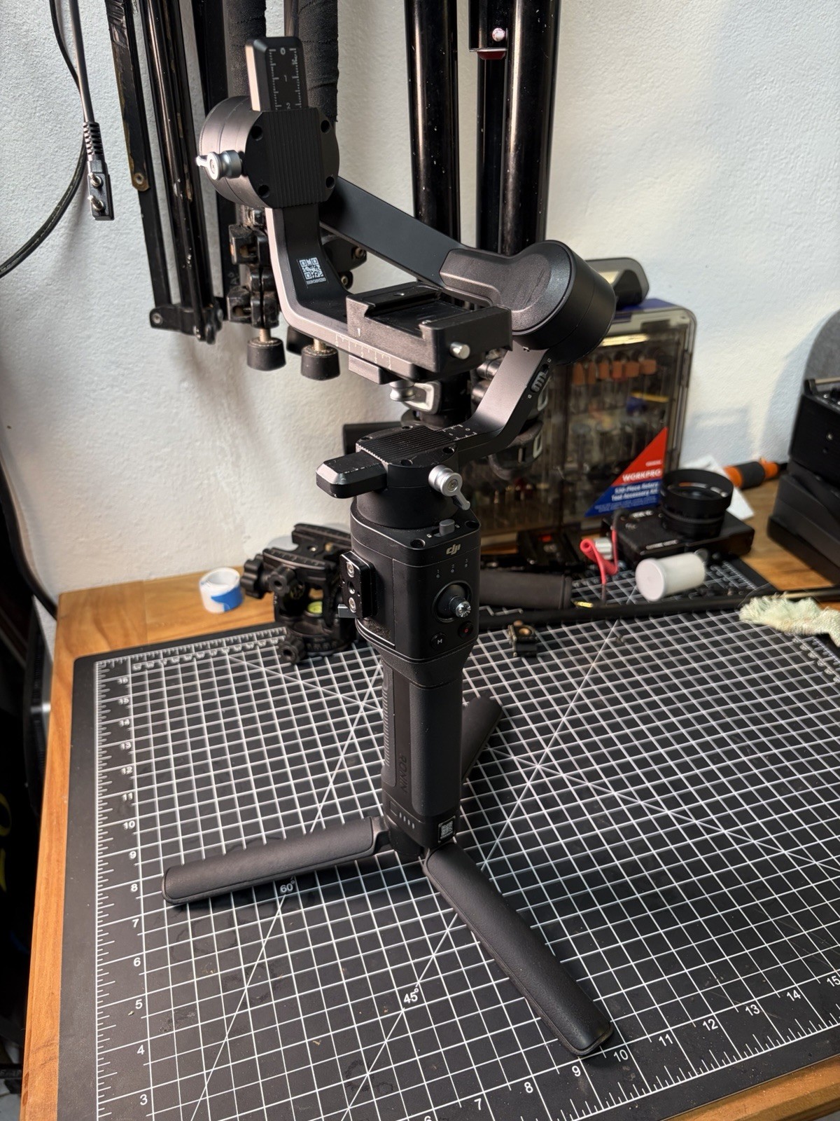 DJI Ronin-SC Pro 3-Axis Motorized Handheld Camera Gimbal Stabilizer w/ Case