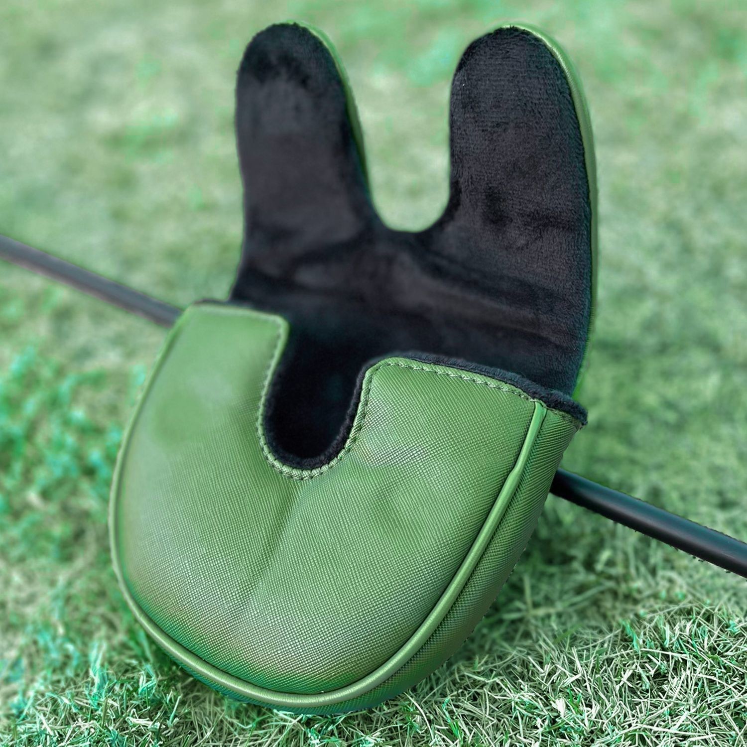 Lab DF3 Golf Putter Cover Green Magnetic Closure Mallet