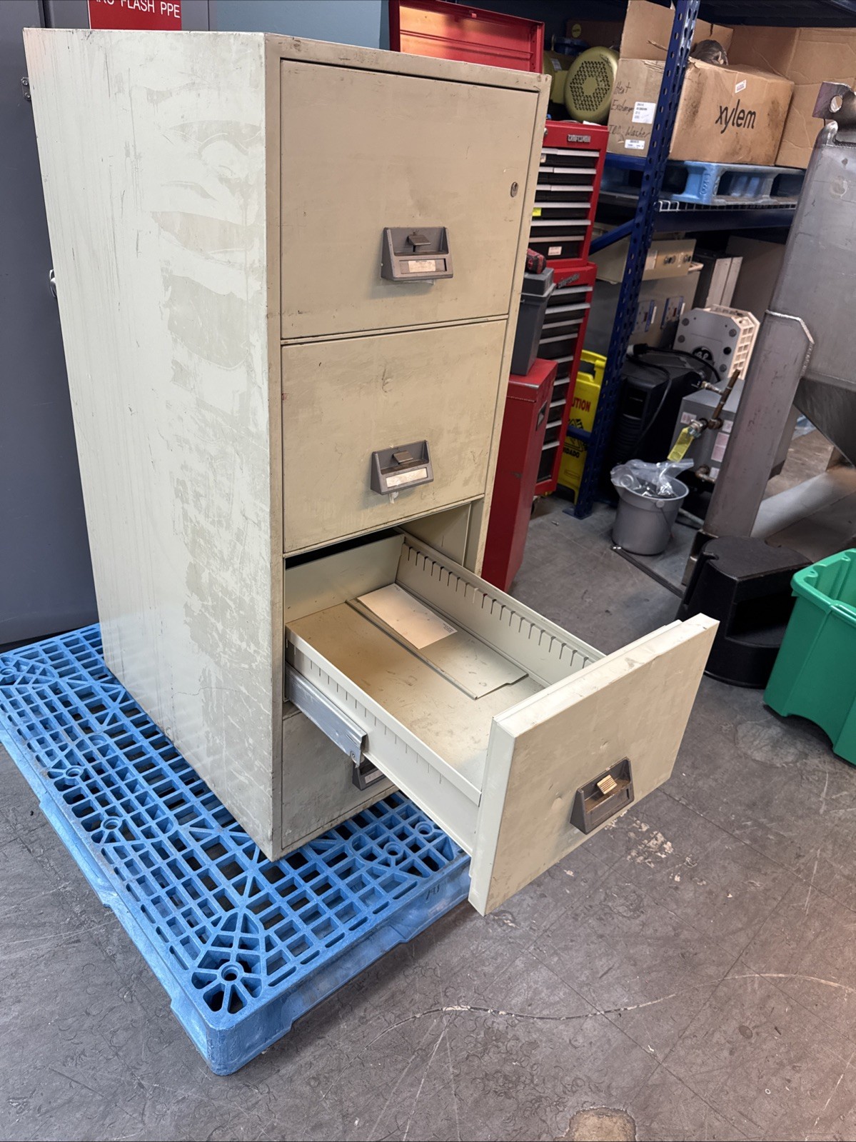 FireGuard 4CFC-1, 4 Drawer Fire Resistnant Filing Cabinet