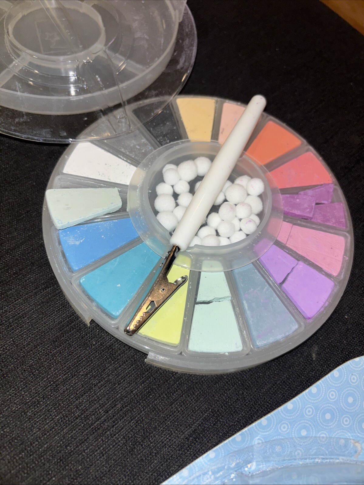 3-Blending Chalks Pastel/Metallics-Sealed-damaged