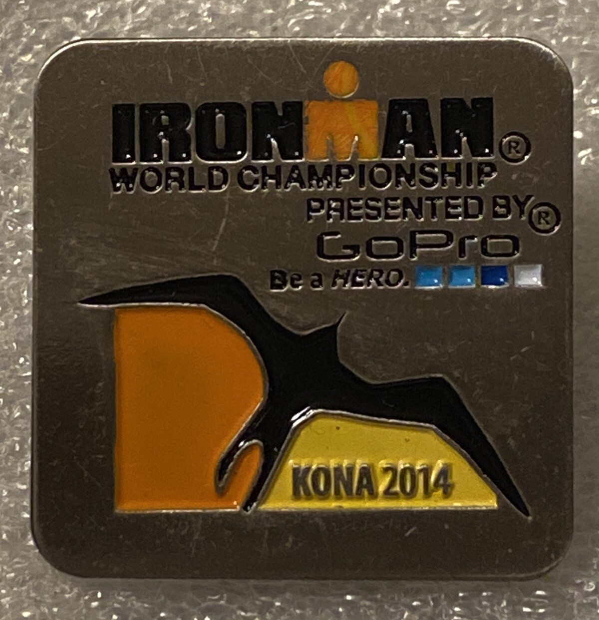 2015 IRONMAN HAWAII WORLD TRIATHLON COLLECTORS ANNUAL PIN