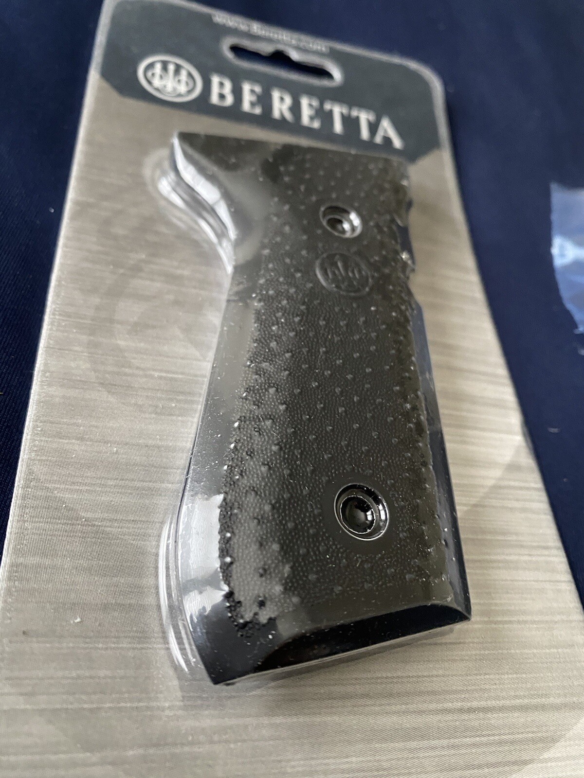 BERETTA OEM FACTORY RUBBER PISTOL GUN GRIPS 92F 92FS M9 NEW ($49 RETAIL PRICE)