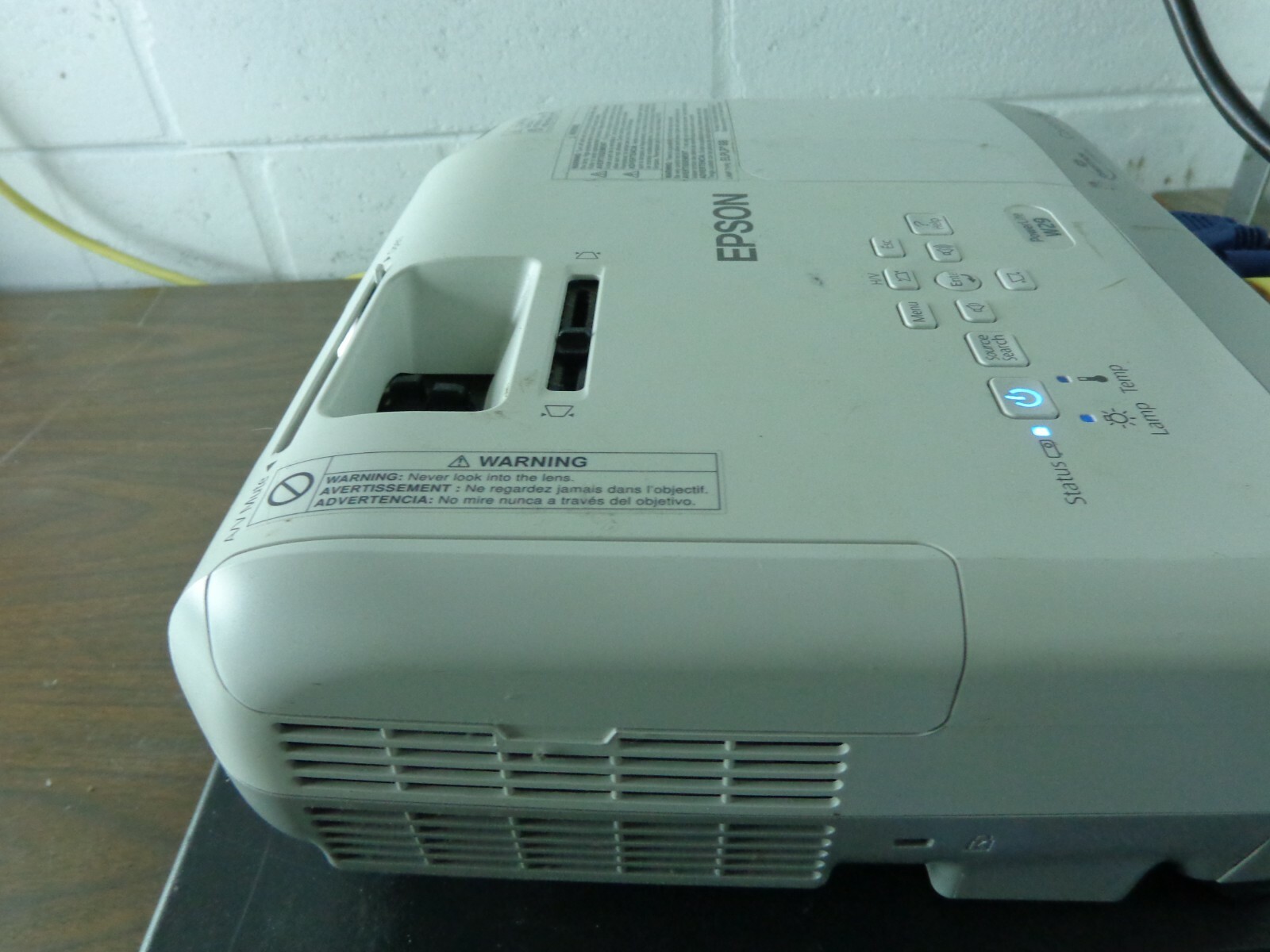EPSON POWERLITE W29 WXGA 3LCD PROJECTOR H690A 3333 Lamp Hours
