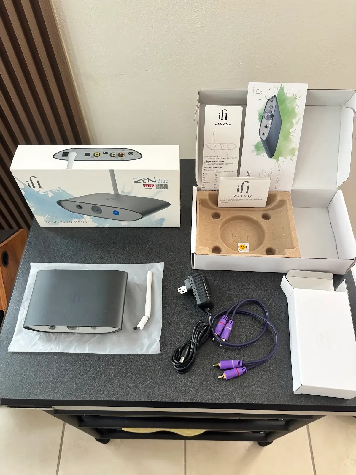 ifi Zen Blue Hi-Res Bluetooth DAC near mint