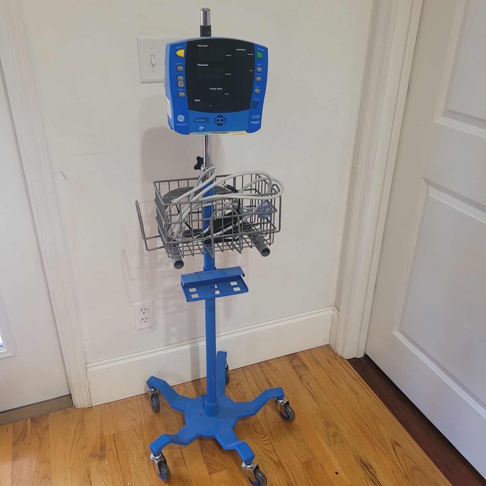 GE Dinamap Carescape V100 With Rolling Stand Cart & Basket - Used