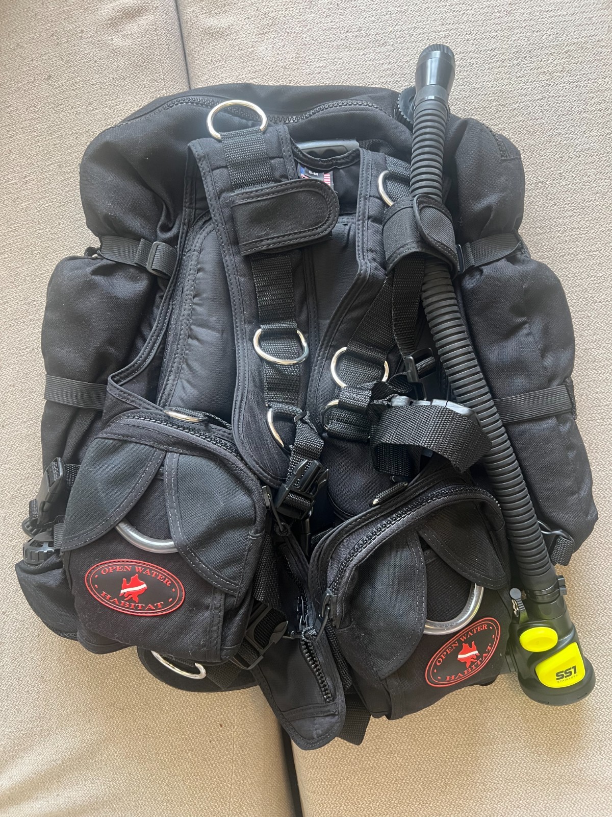 BARELY USED - Atomic SS1 Secondary/Inflator, Heavy Duty BCD and SS Back Plate