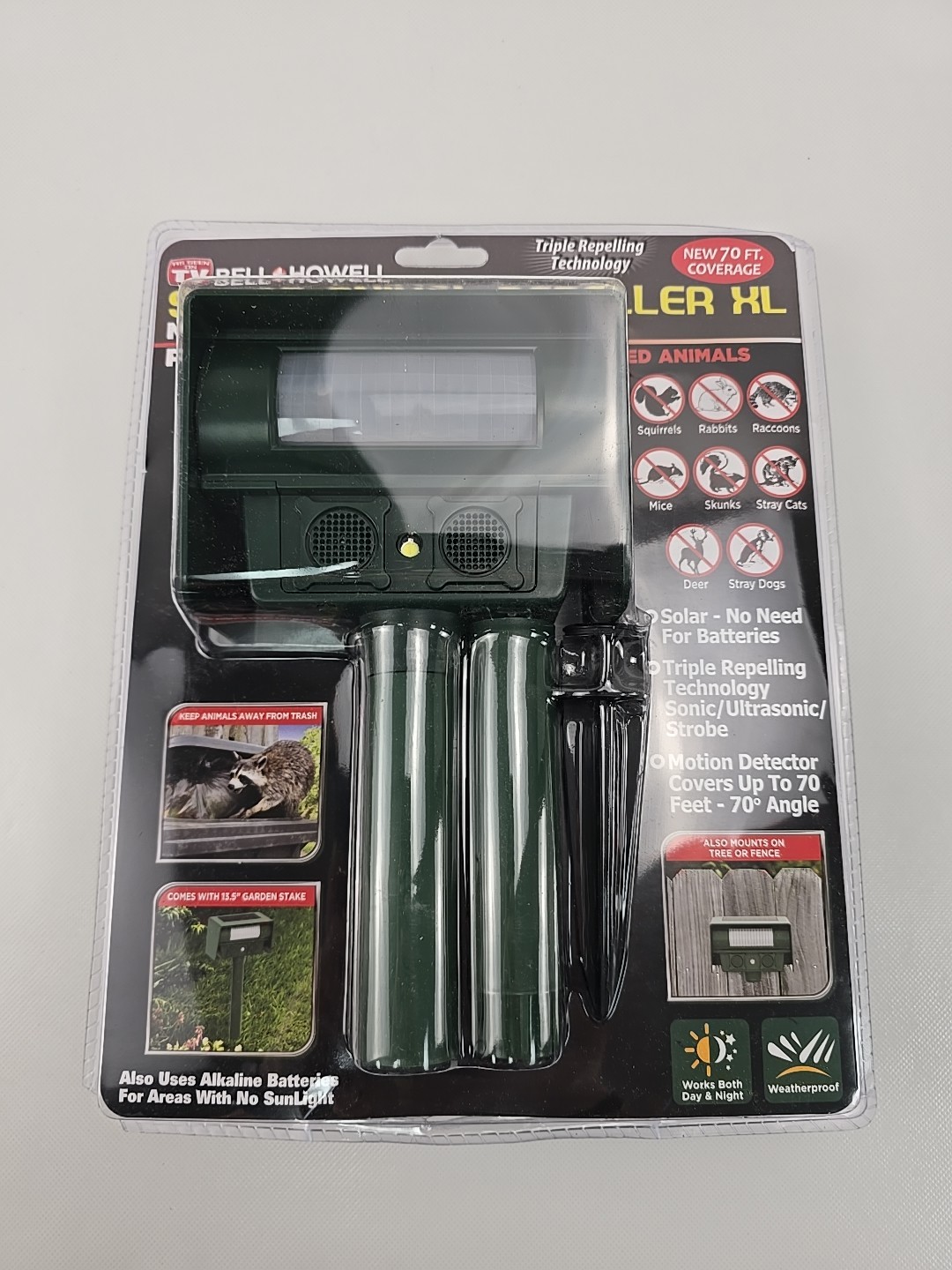 New Bell Howell Motion Activated Strobe Solar Animal Repeller Day Or Night New
