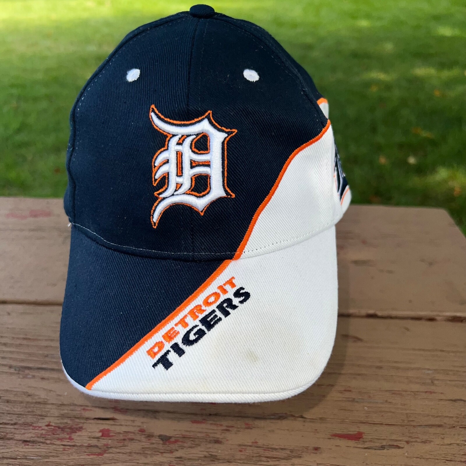 Detroit Tigers Navy Blue white Script D on Front and side Hat Cap  Hook Loop