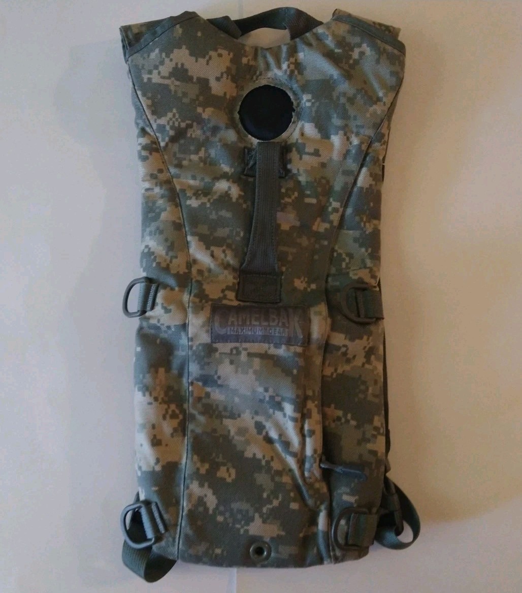 CamelBak Maximum Gear ThermoBak 3L Hydration Pack ACU Digital Camo 100oz