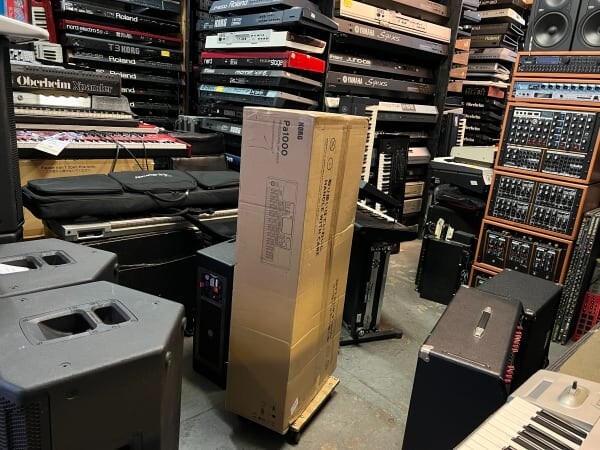 Korg PA1000 61 Key keyboard  Arranger PA 1000 , in box ARMENS