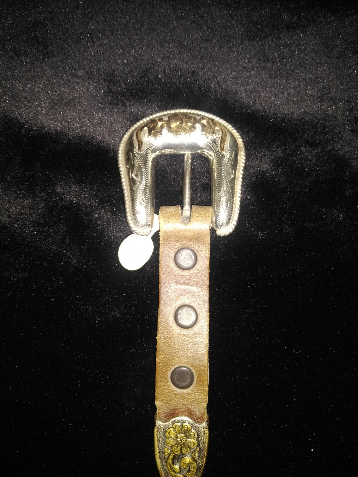 Bridle Buckle 1 in Alpaca Silver new with tip. Brass Floral design. New