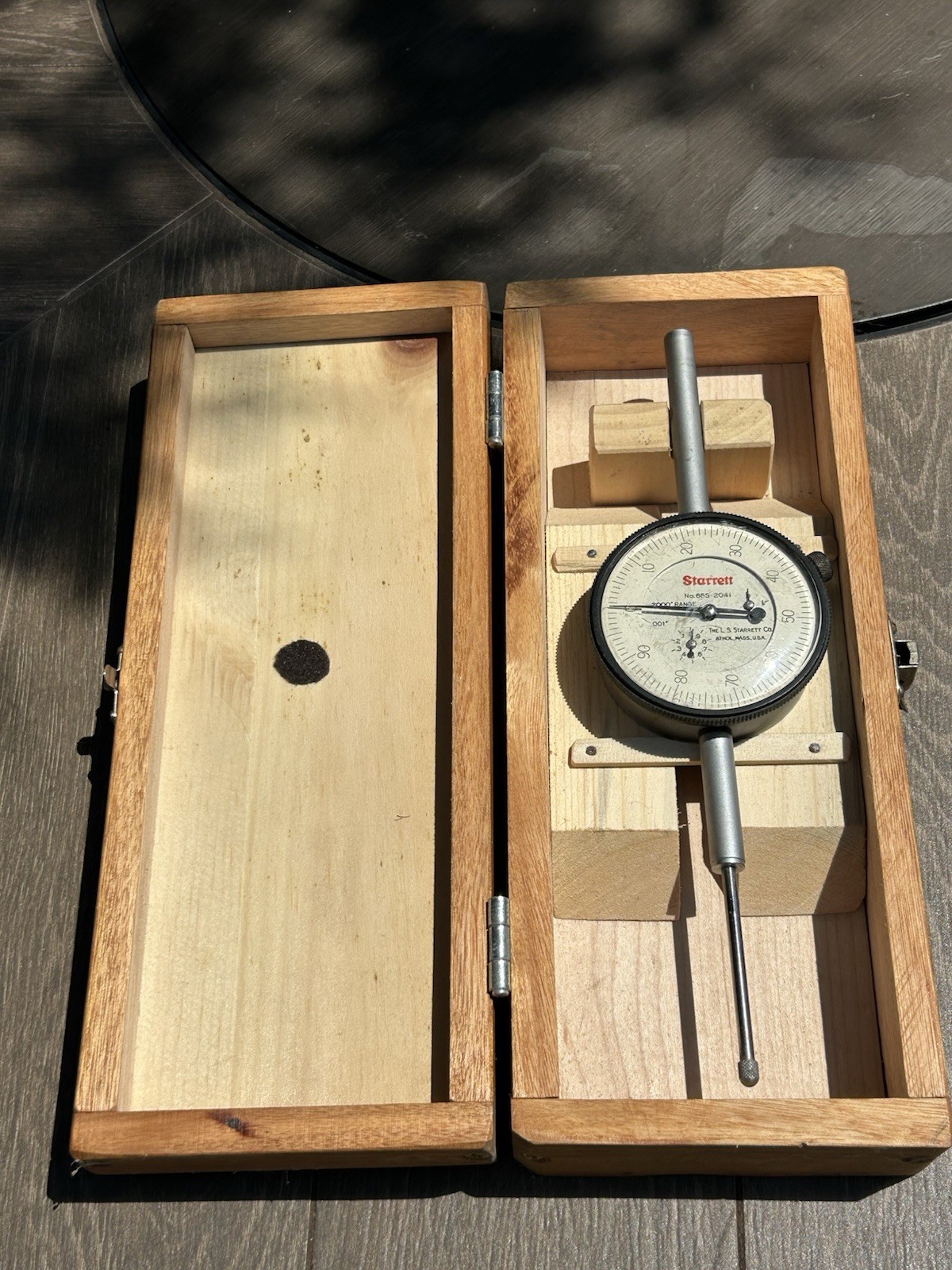 Starrett Dial Indicator 655-2041 With Case