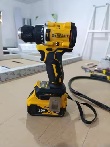 NEW DEWALT DCD805 Lithium Battery 20V Rechargeable Brushless Compact Screwdriver