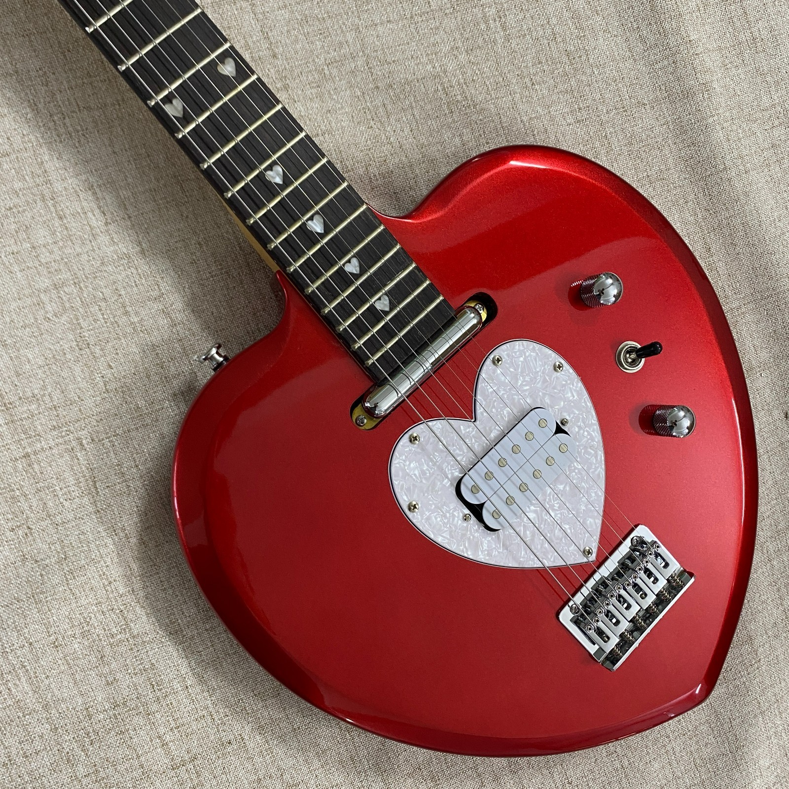 Time-limited Red Daisy Rock Heartbreaker Electric Guitar low price