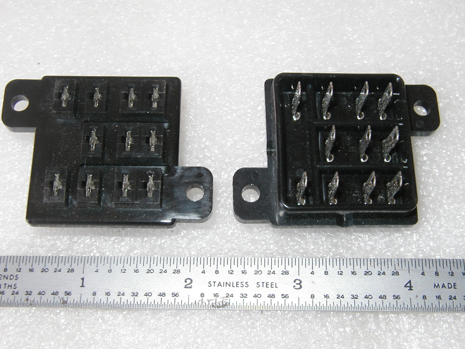 IDEC SR3B-51 11 CONTACT POSITION RELAY SOCKETS - 5 pcs