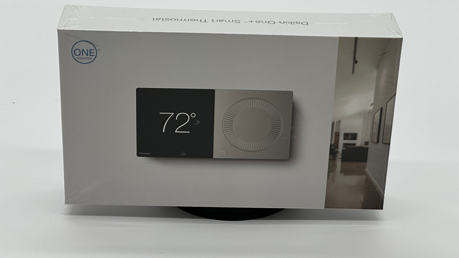 New Factory Sealed Daikin One+ Smart Thermostat  DTST-CWBSA-NI-A One Plus-D9000