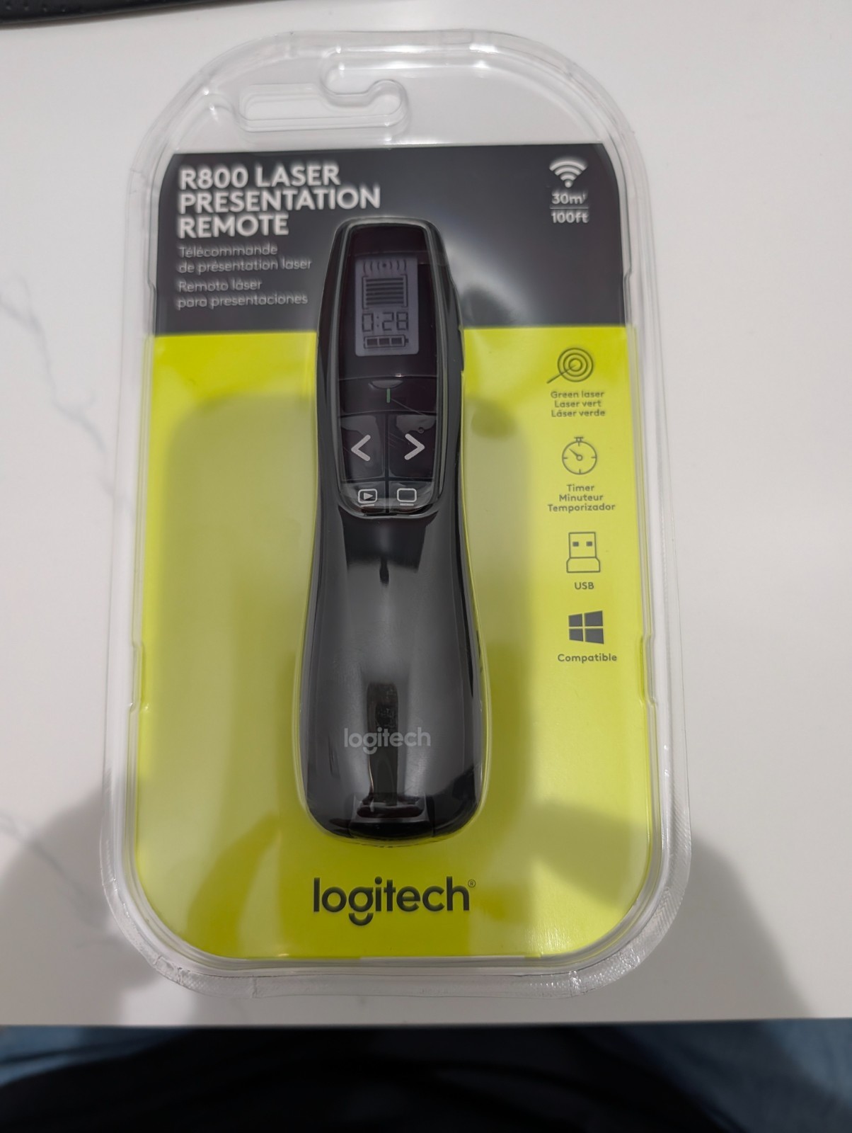Logitech R800 Laser Presentation Remote Black with green laser, timer, USB
