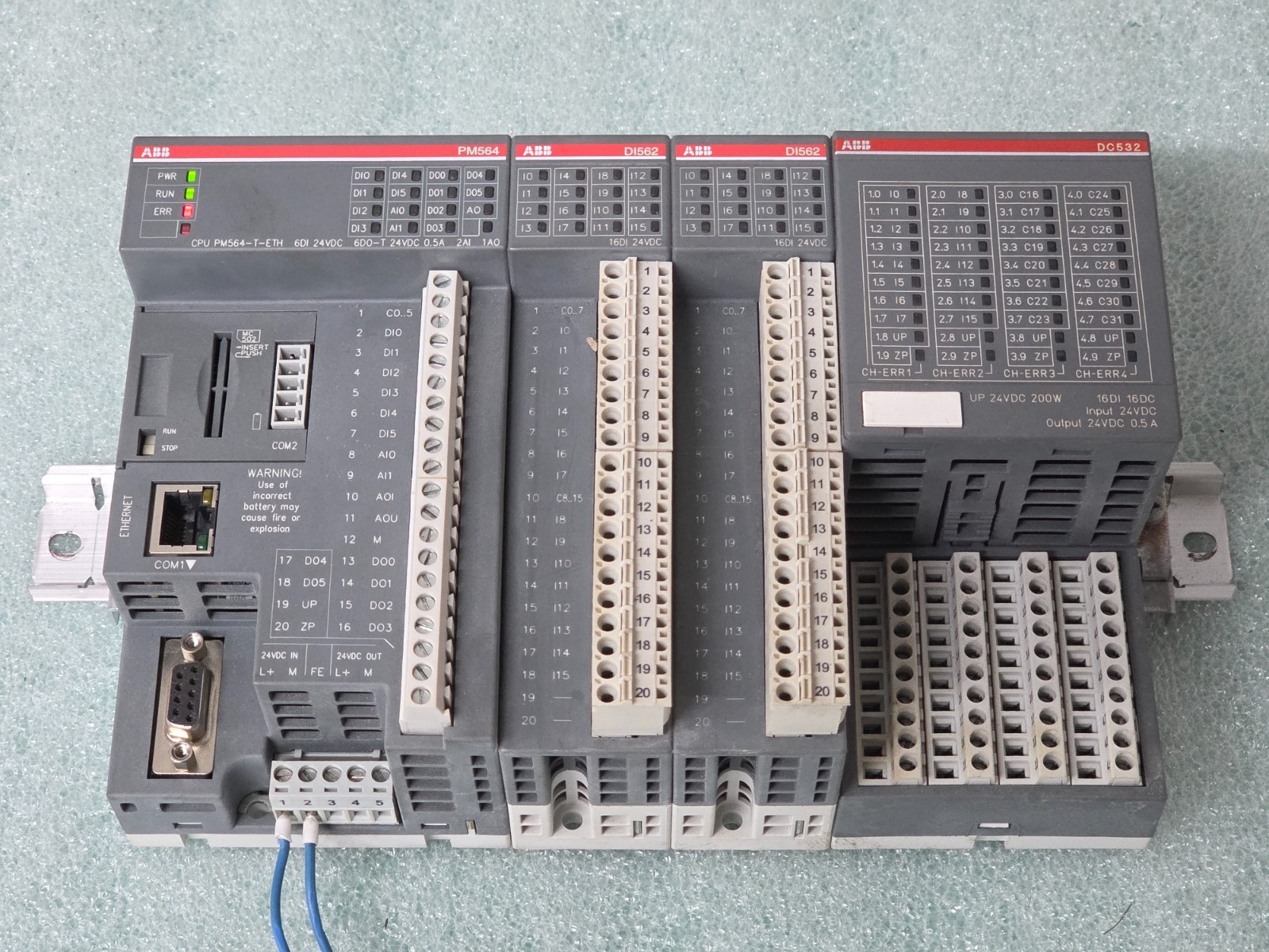 ABB PLC  PM564, DI562[2], DC532 Digital Input/Output Module