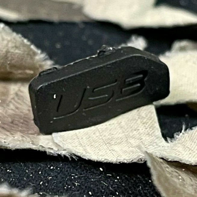 NEW Dye M2/M3s/M3+ Replacement USB Cover (R95661055)