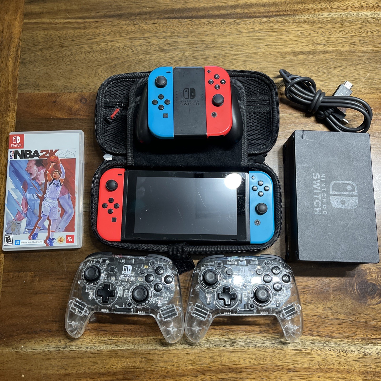 Nintendo Switch 🔥 accessories + extra joy cons + two pro controllers + free 2K