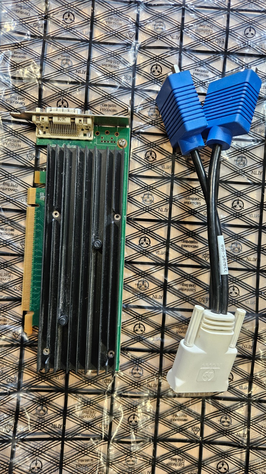 Nvidia Quadro NVS 290 PCIe x1 VGA + DMS-59 Dual Head Adapter Cable
