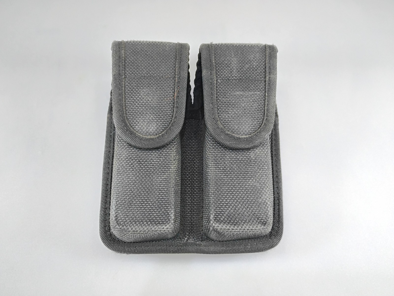 Bianchi International 7302 AccuMold Double Magazine Pouch - Size 2 - Black