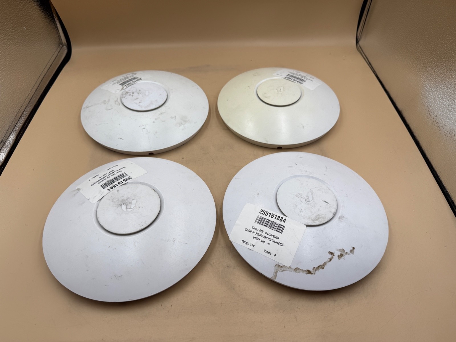 Lot of 4 Ubiquiti UniFi UAP-LR AP LR Long Range Wireless Access Point