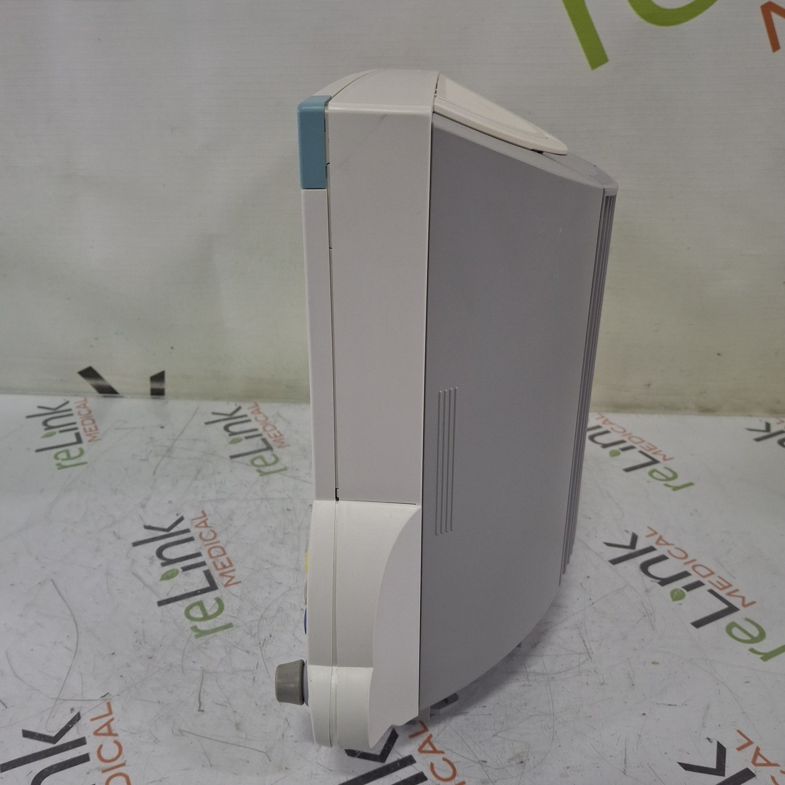 Philips IntelliVue MP70 - Anesthesia Patient Monitor