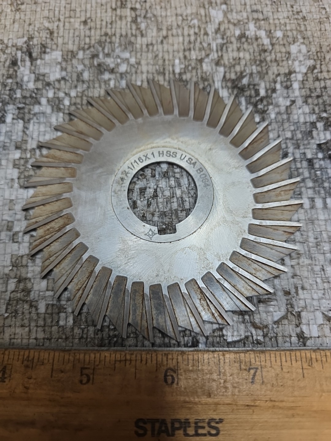 CLEVELAND 4" × 1/16" × 1" STRAIGHT TOOTH CUTTER HS 1" DIA ARBOR EXCELLENT COND
