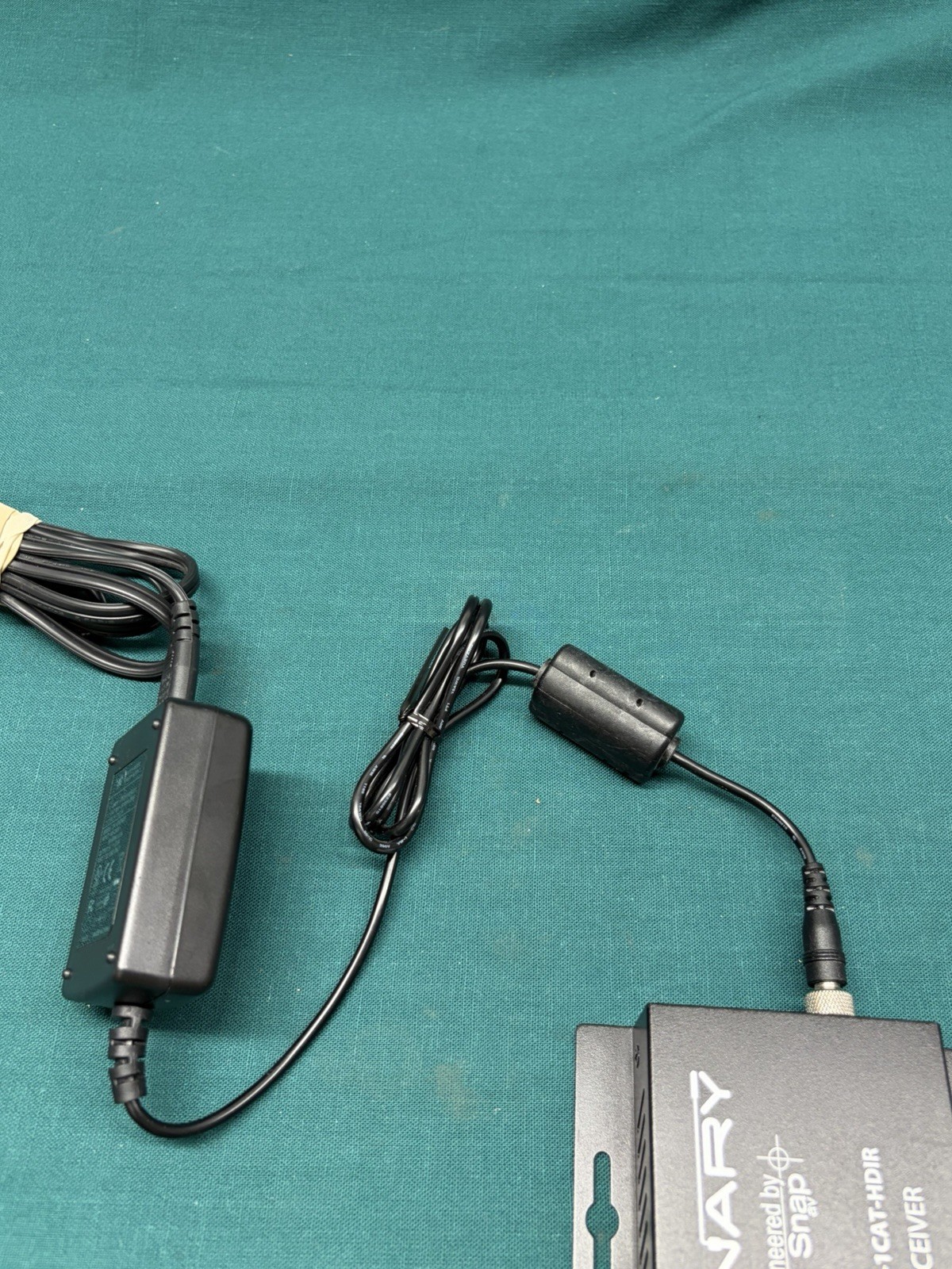 Binary B-320-1CAT-HDIR Long Range HDMI Transmitter & Receiver w/ Power Cords