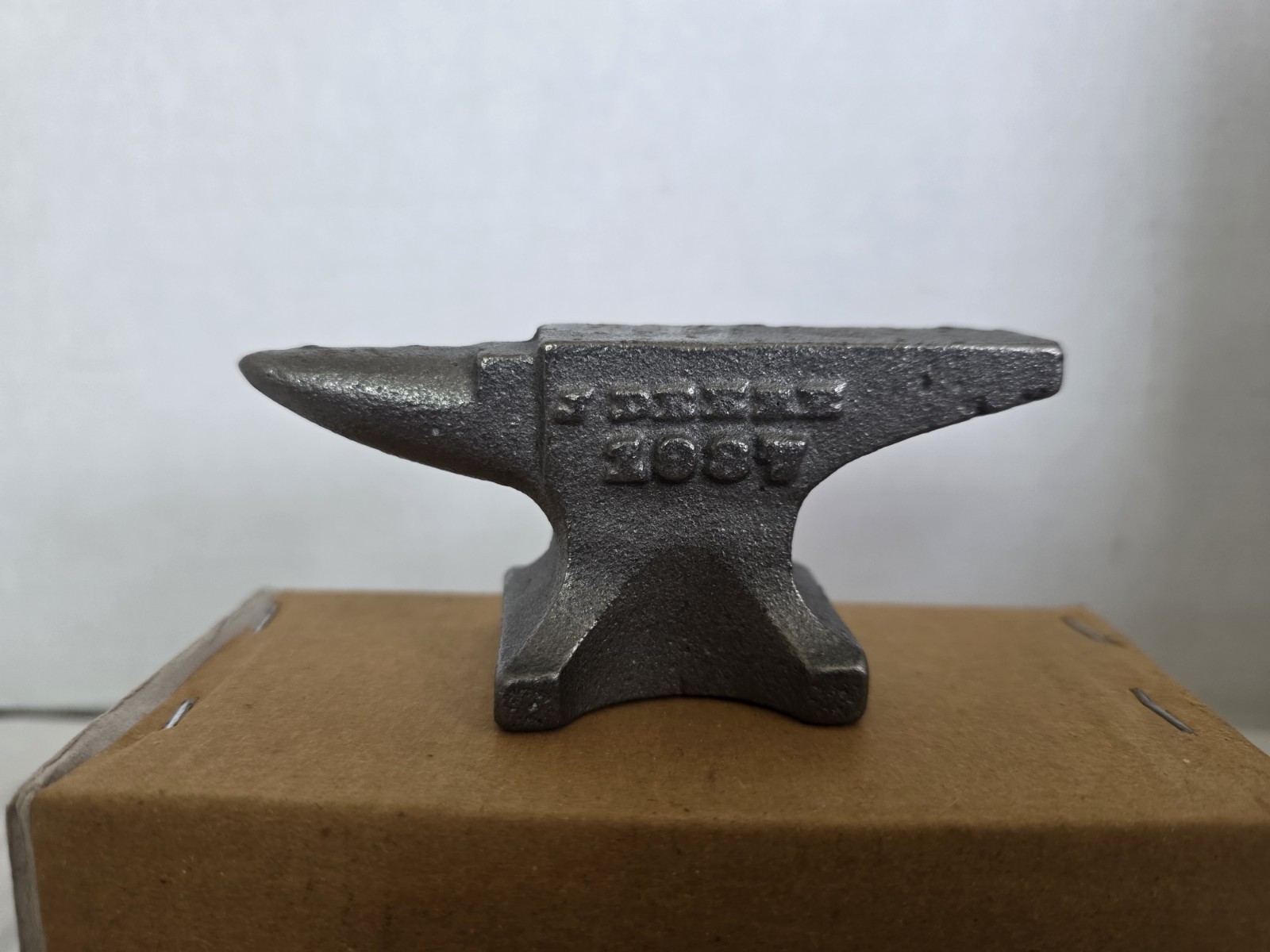 Miniature Cast Iron Anvil Collectible Marked j deere 1987