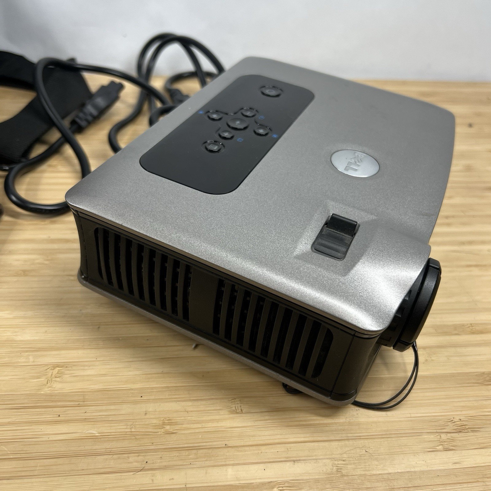Dell 3400MP DLP Multimedia Projector w/ Remote Case Cables Tested Working