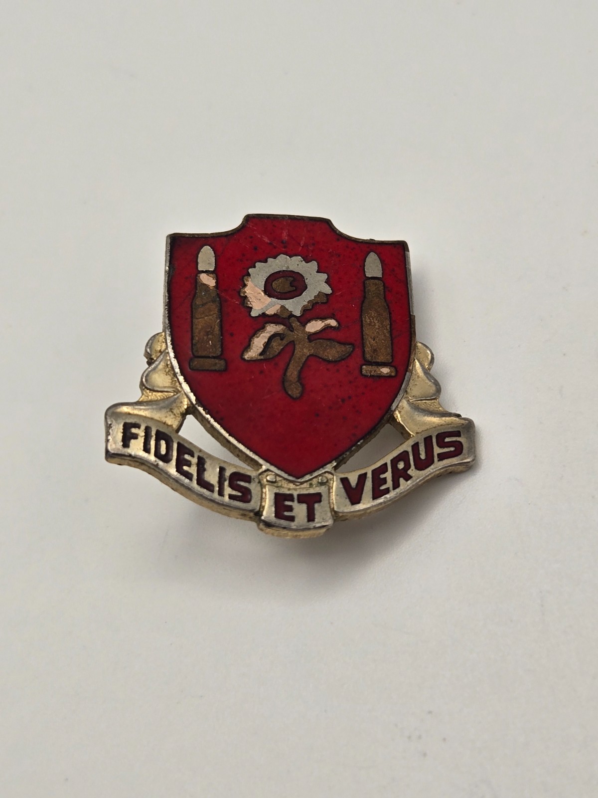 Vintage Army DUI Pin "Fidelis Et Verus" 29th Field Artillery   Meyer