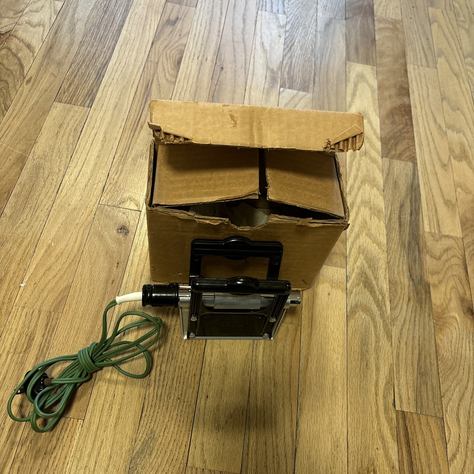 Falbu Tie Press