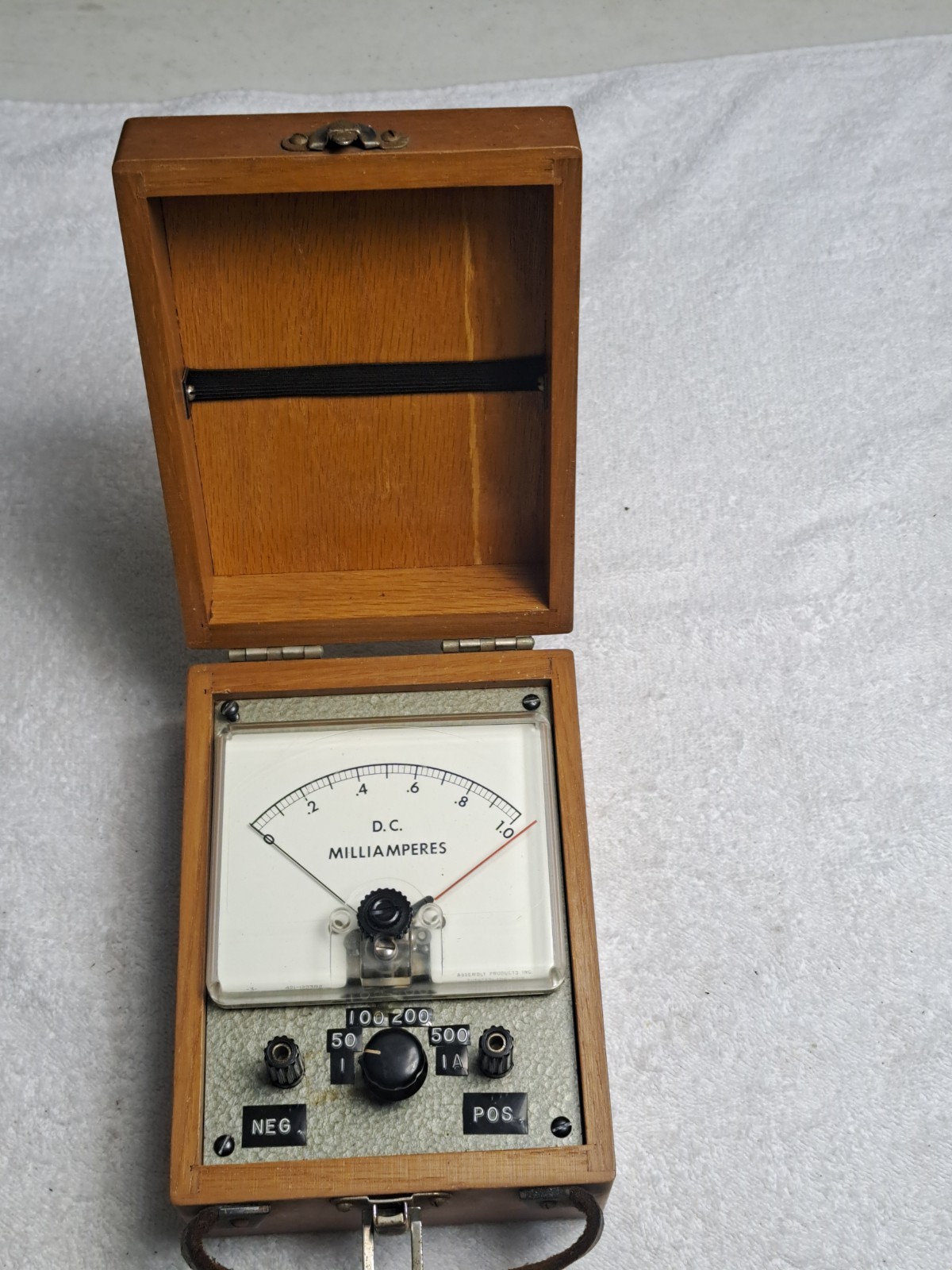 milliamperes meter By Assembly Products Inc Ohio Untested