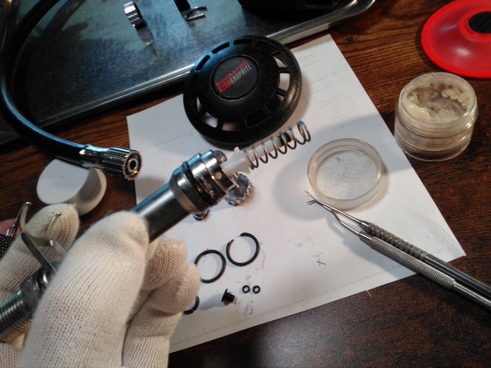 Scubapro G250 GRAPHITE Second-Stage, Good Cndition.