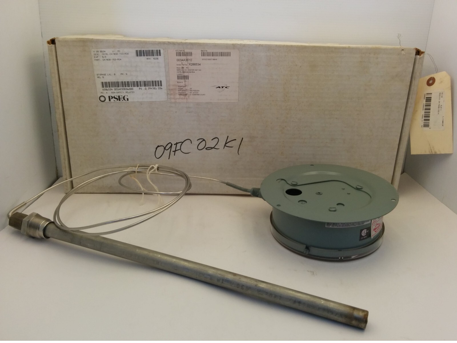 DWYER MERCOID DA-7038-153-4 TEMPERATURE SWITCH, NIB