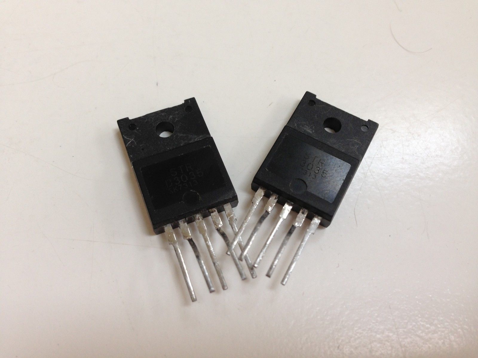 STRD3035 VOLTAGE REGULATOR