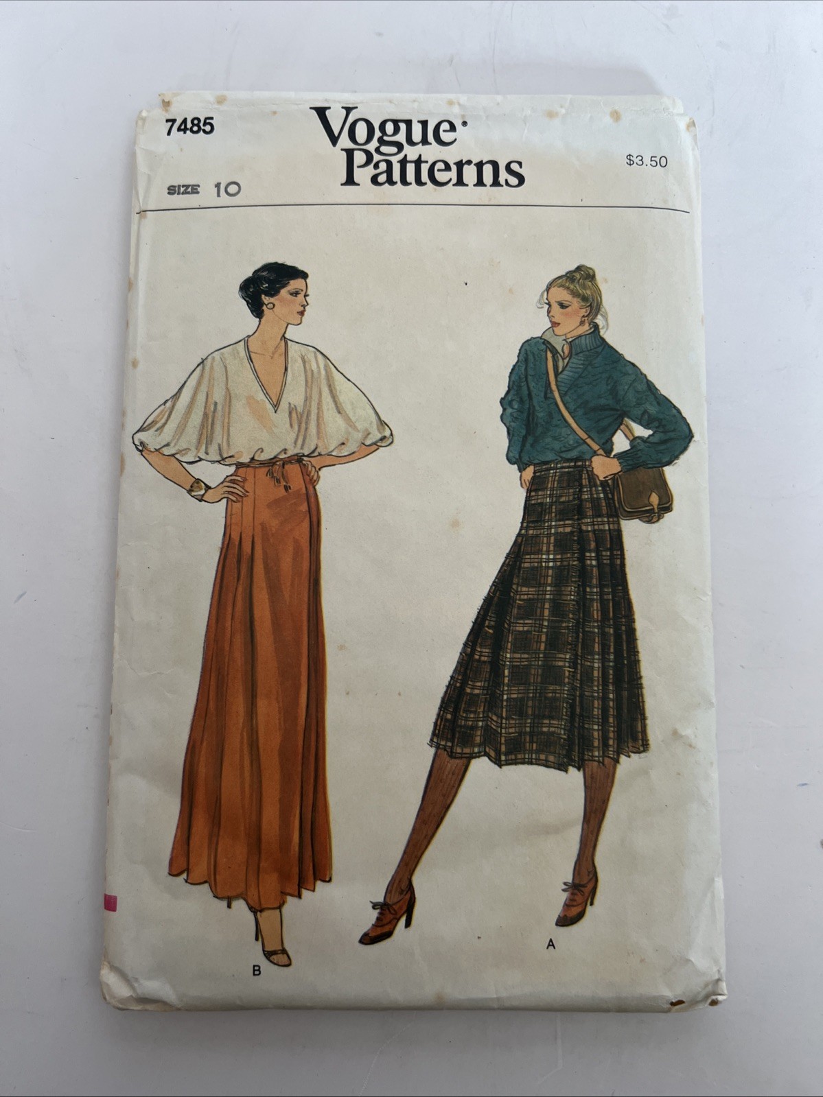 Vintage Vogue Pattern #7485 Sz 10 , Misses Skirt Sewing Pattern