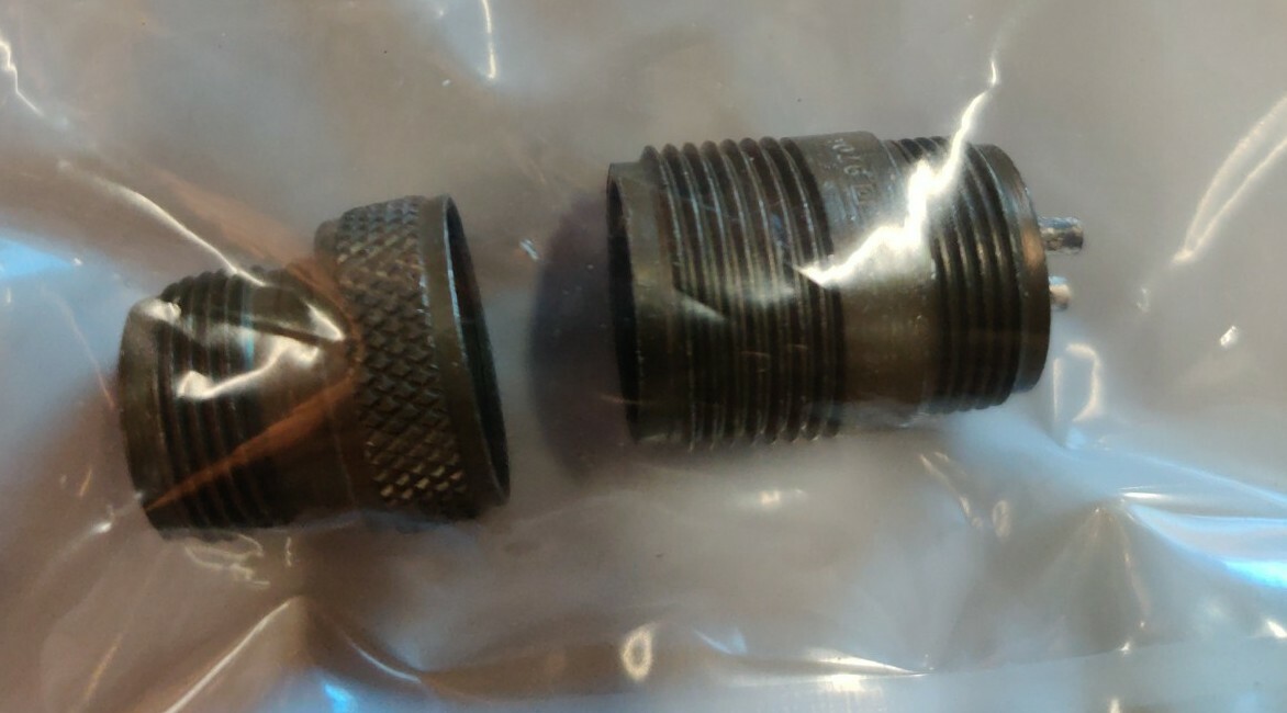 New Amphenol Military Spec Connector  97-3101A12S-3P in sealed factory bag