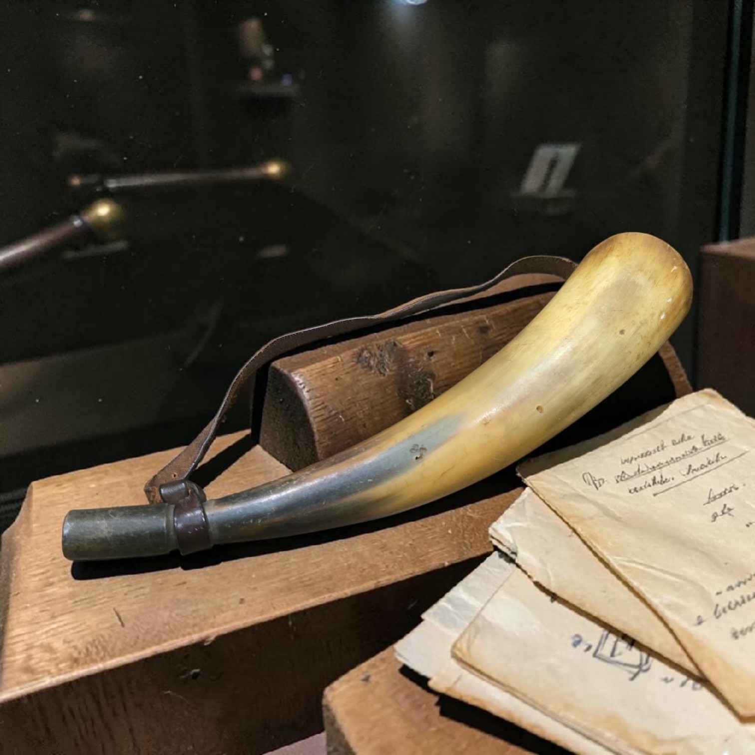 Vintage Antique Powder Horn for Muzzleloader with Strap 11"