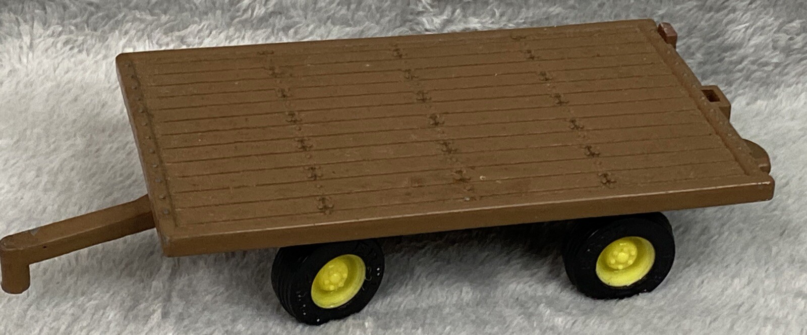 Ertl John Deere Brown Flat Bed Farm Trailer 5 Inch