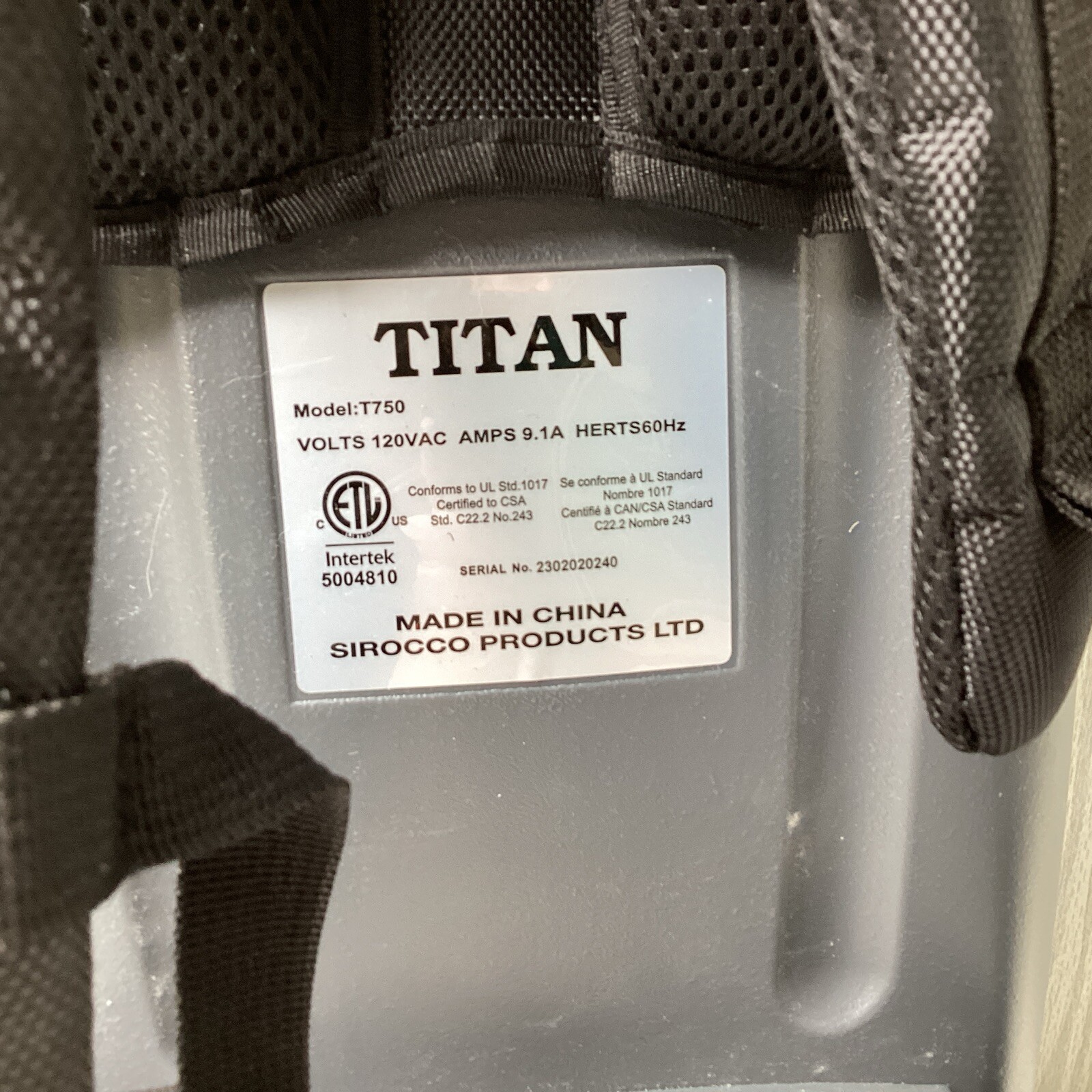 TITAN T750 Back Pack Vacuum ONLY - NO ACCESSORIES - PLEASE LOOK