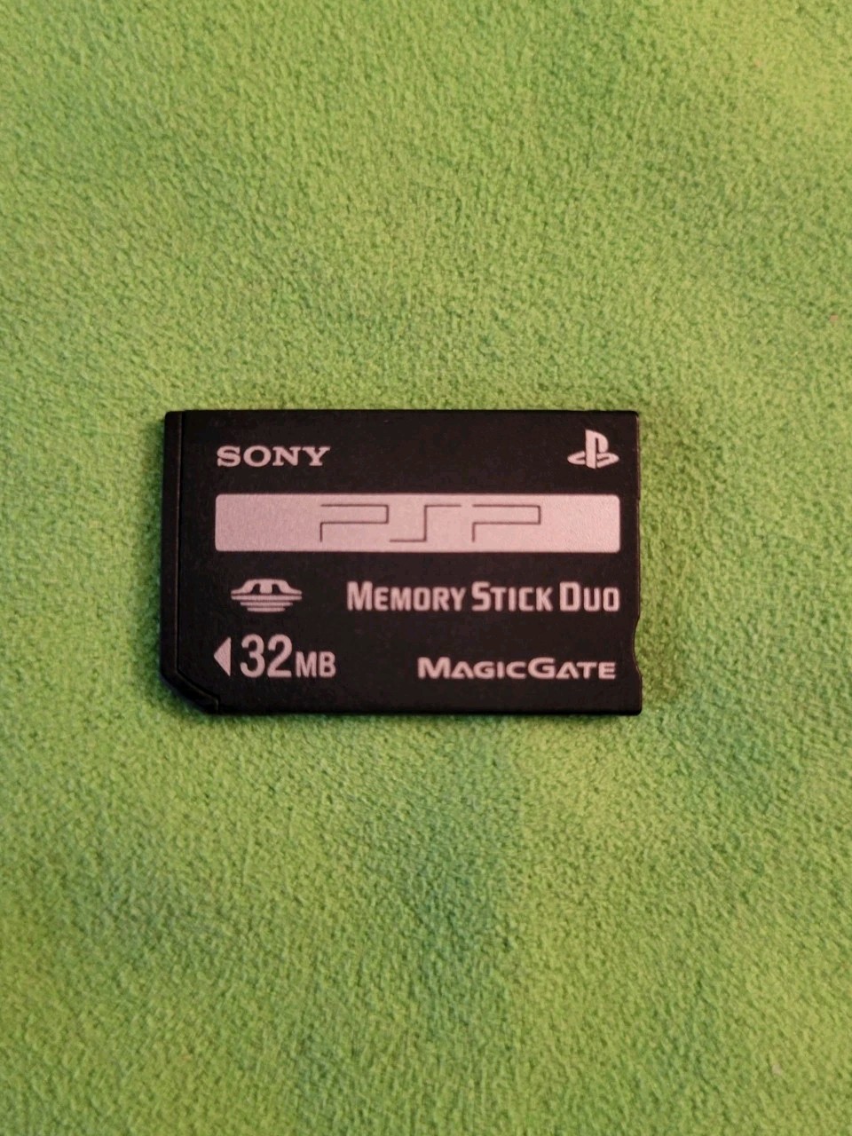 Genuine Sony PSP 32MB Memory Stick Duo Card. Free ship