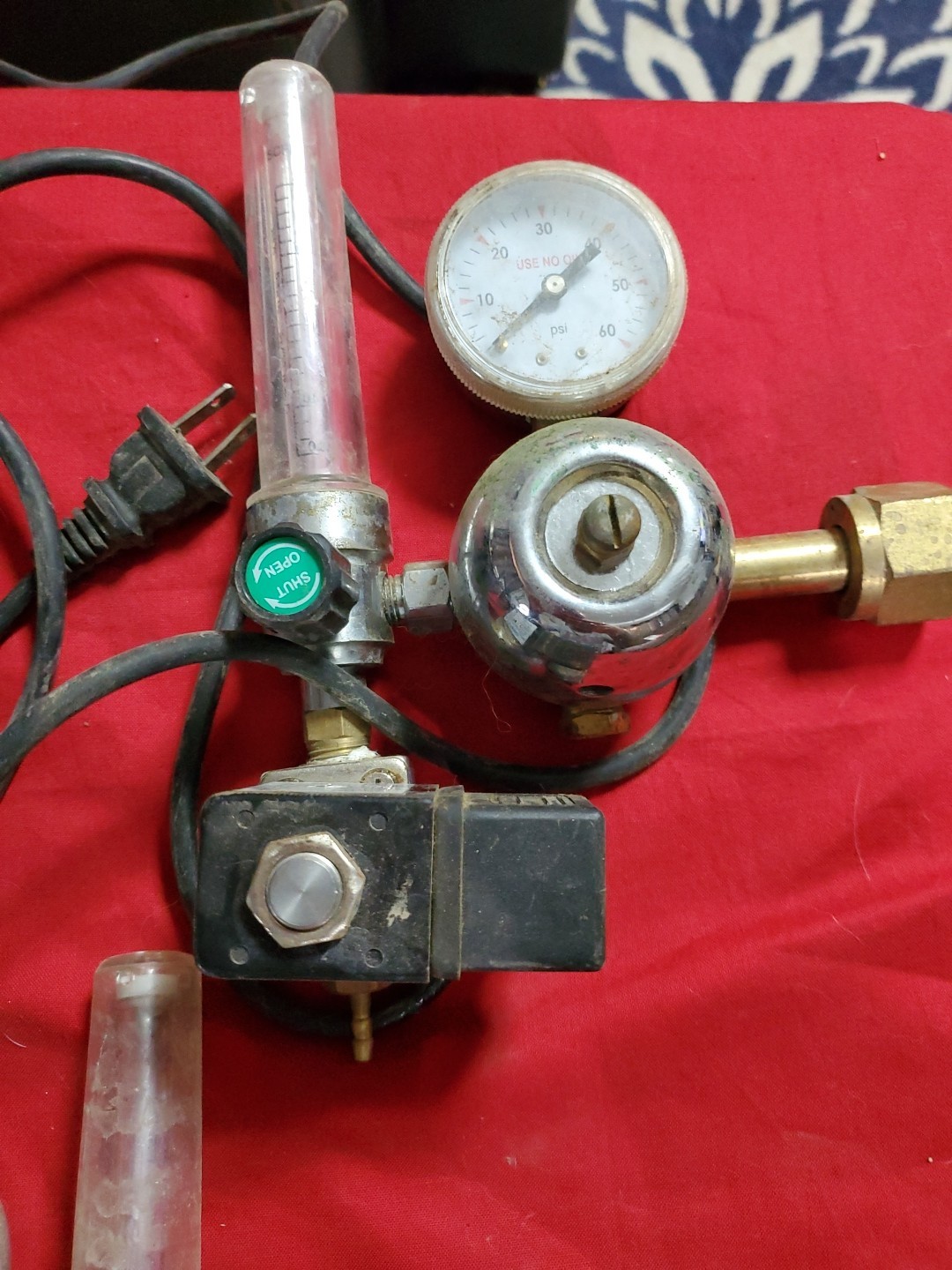 2 Hydrofarm (CO2) Carbon Dioxide System Regulator Liding 2W2T